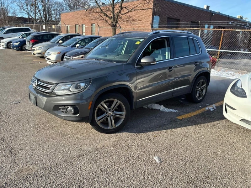 VW Tiguan * Highline * CARFAX * ЦЕНА ДО БГ, снимка 2 - Автомобили и джипове - 52726304