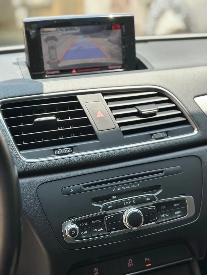 Audi Q3 2.0TFSI Quattro , снимка 10 - Автомобили и джипове - 53058827