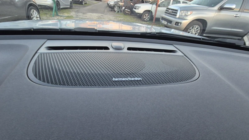 Volvo XC40 2.0 D4 100%РЕАЛЕН ПРОБЕГ!R-DESINGFULL ЛИЗИНГ ВИДЕO, снимка 8 - Автомобили и джипове - 53114317