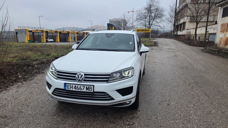 VW Touareg 3000TDI FACE, снимка 9 - Автомобили и джипове - 53447466