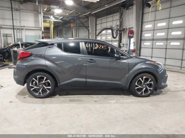 Toyota C-HR * XLE* * HeadUp * * ПРОВЕРЕНА * (CARFAX)АвтоКредит, снимка 4 - Автомобили и джипове - 49444271