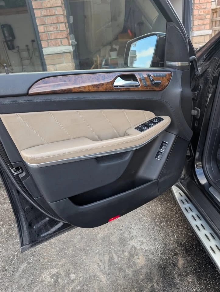 Mercedes-Benz GL 550 * 4MATIC   Fully Loaded* АВТОКРЕДИТ* , снимка 7 - Автомобили и джипове - 54914338