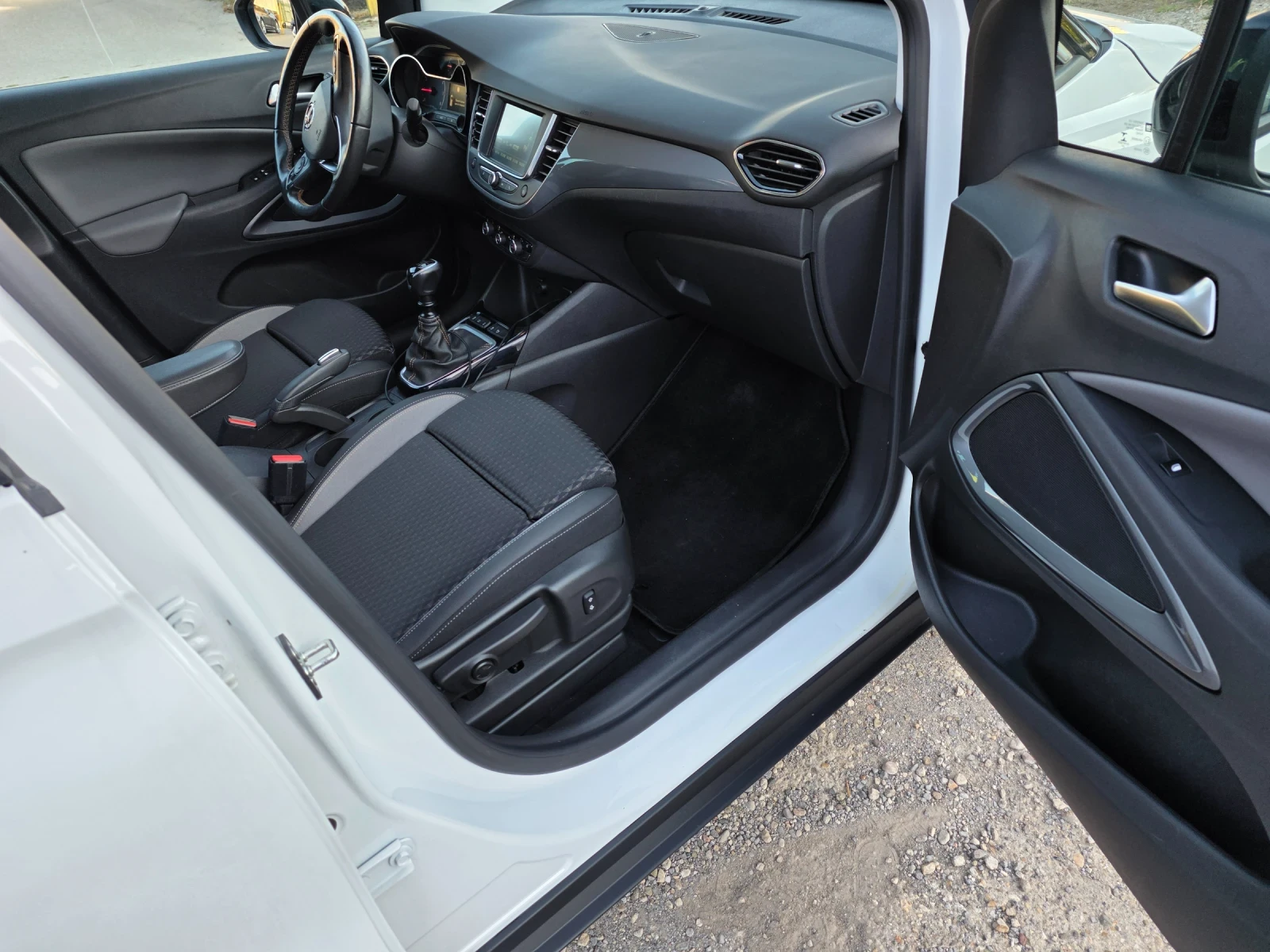 Opel Crossland X  - изображение 8