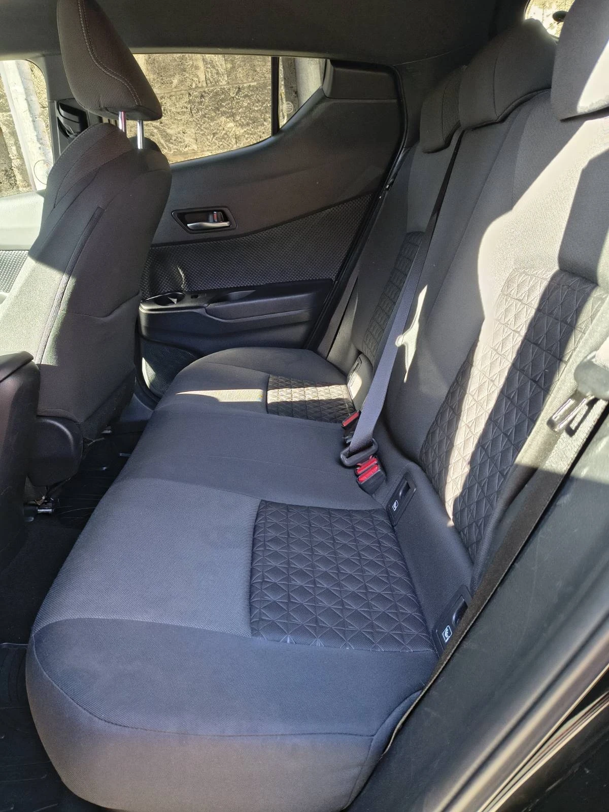 Toyota C-HR Hybrid  ! | Mobile.bg   13