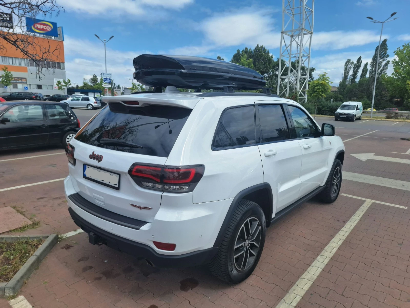 Jeep Grand cherokee Trailhawk 5.7 facelift LPG  - изображение 3