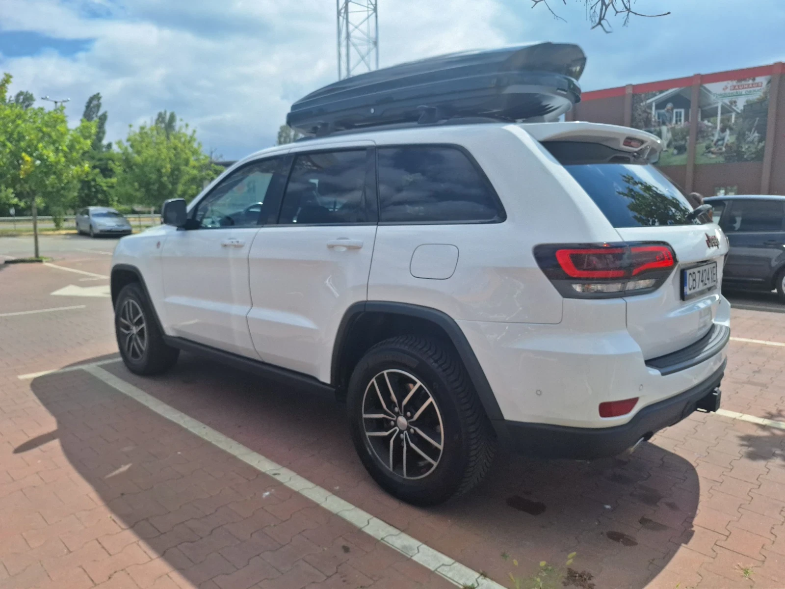 Jeep Grand cherokee Trailhawk 5.7 facelift LPG  - изображение 8