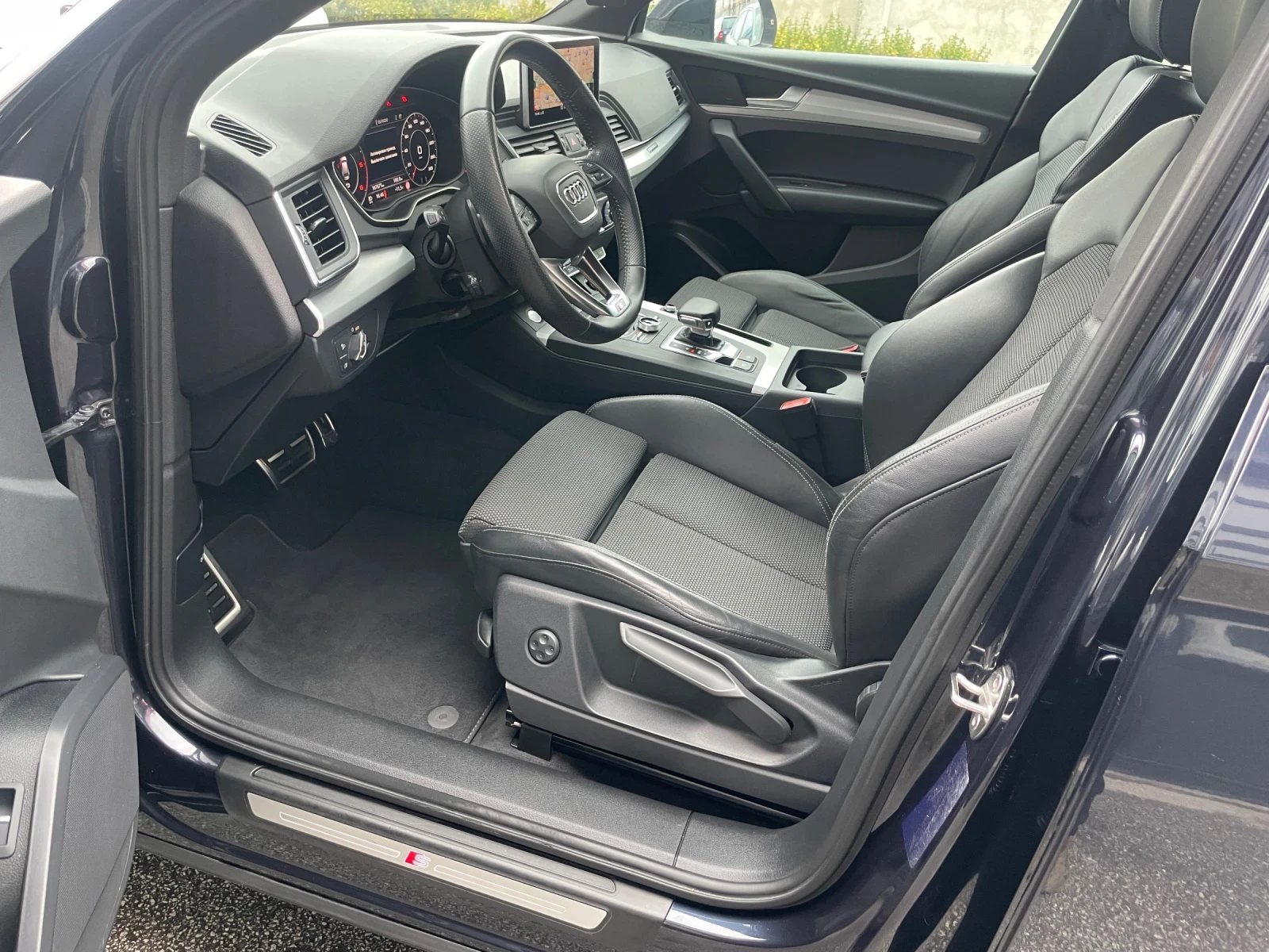 Audi Q5 40TDI/S-line/190kc/7ск/Distronic/Digital/163500km, снимка 2 - Автомобили и джипове - 54055946