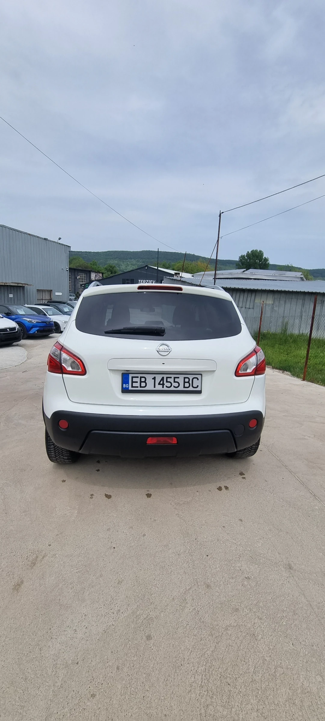 Nissan Qashqai, снимка 6 - Автомобили и джипове - 54483389