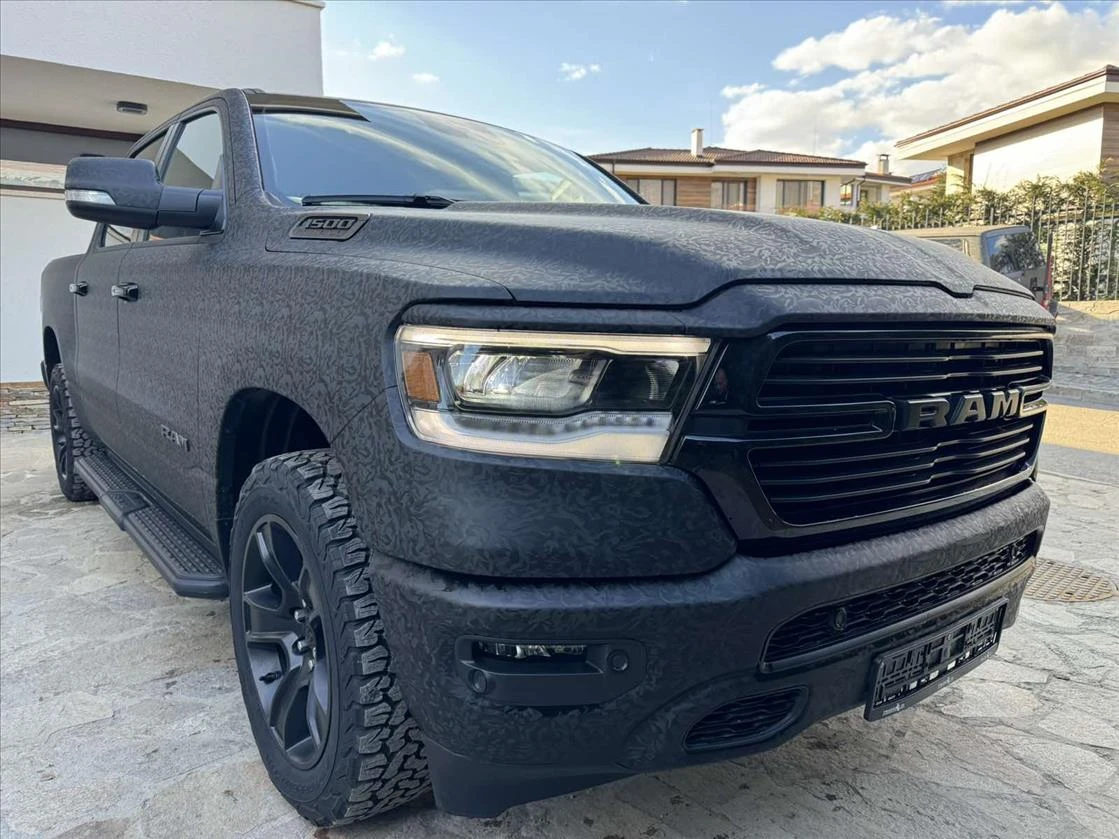 Dodge RAM 1500 5.7 Sport Crew Cab Night Edition, снимка 3 - Автомобили и джипове - 54500064