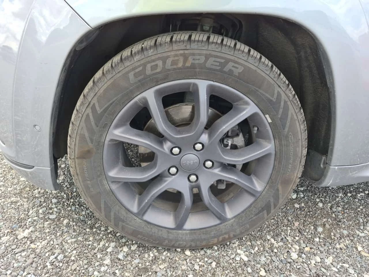 Jeep Grand cherokee HIGH ALTITUDE/CARFAX /ФИНАНСИРАНЕ, снимка 16 - Автомобили и джипове - 54884616