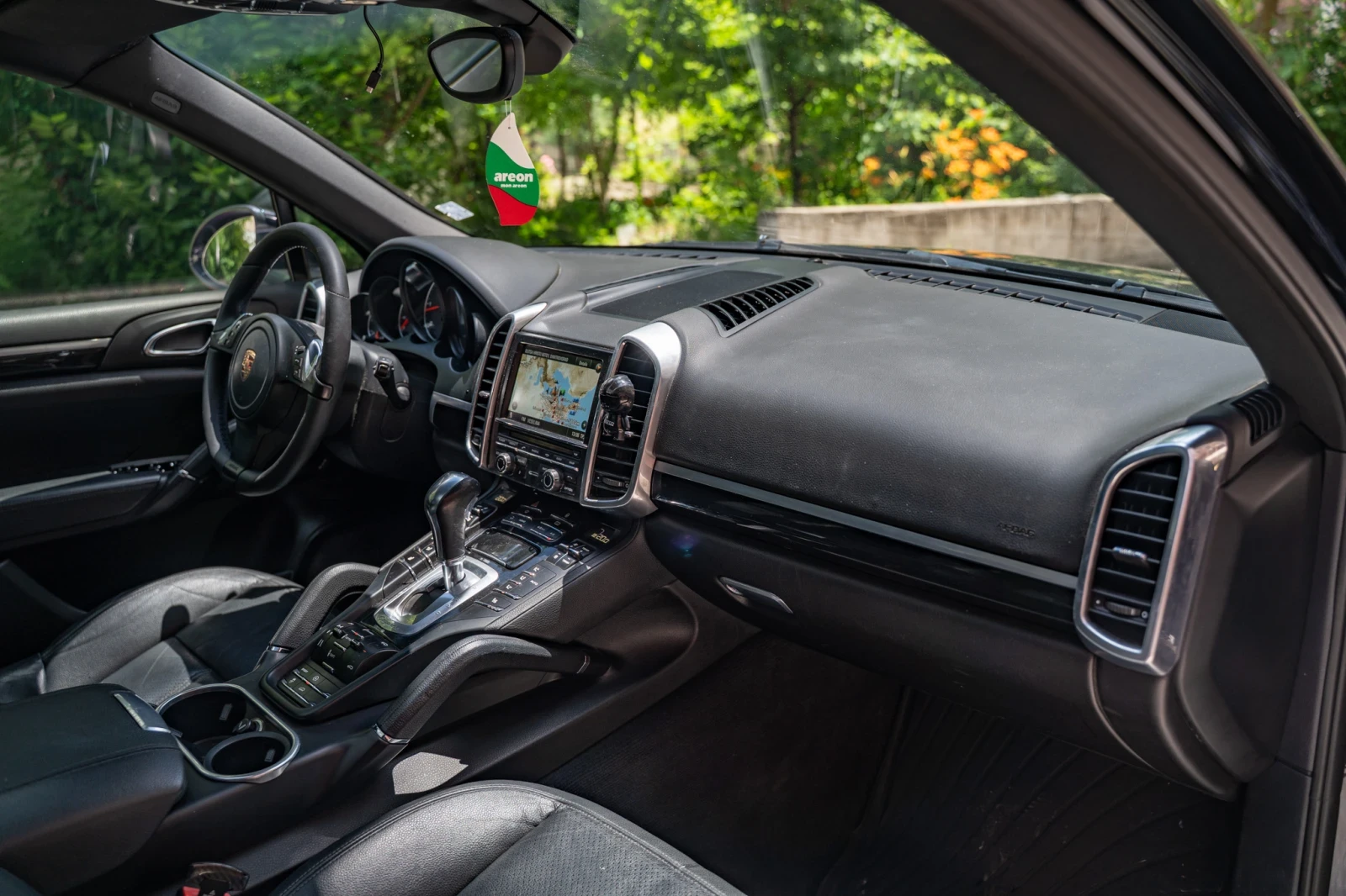Porsche Cayenne, снимка 13 - Автомобили и джипове - 54993561