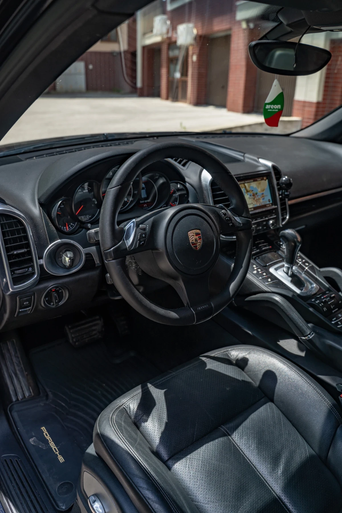 Porsche Cayenne, снимка 7 - Автомобили и джипове - 54993561