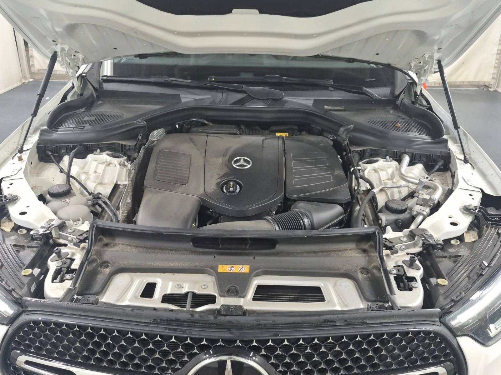 Mercedes-Benz GLC 300 AMG Line * CARFAX * От Mercedes * , снимка 16 - Автомобили и джипове - 55821147