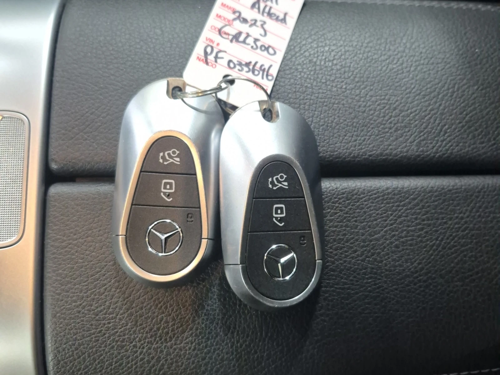 Mercedes-Benz GLC 300 AMG Line * CARFAX * От Mercedes * , снимка 11 - Автомобили и джипове - 55821147