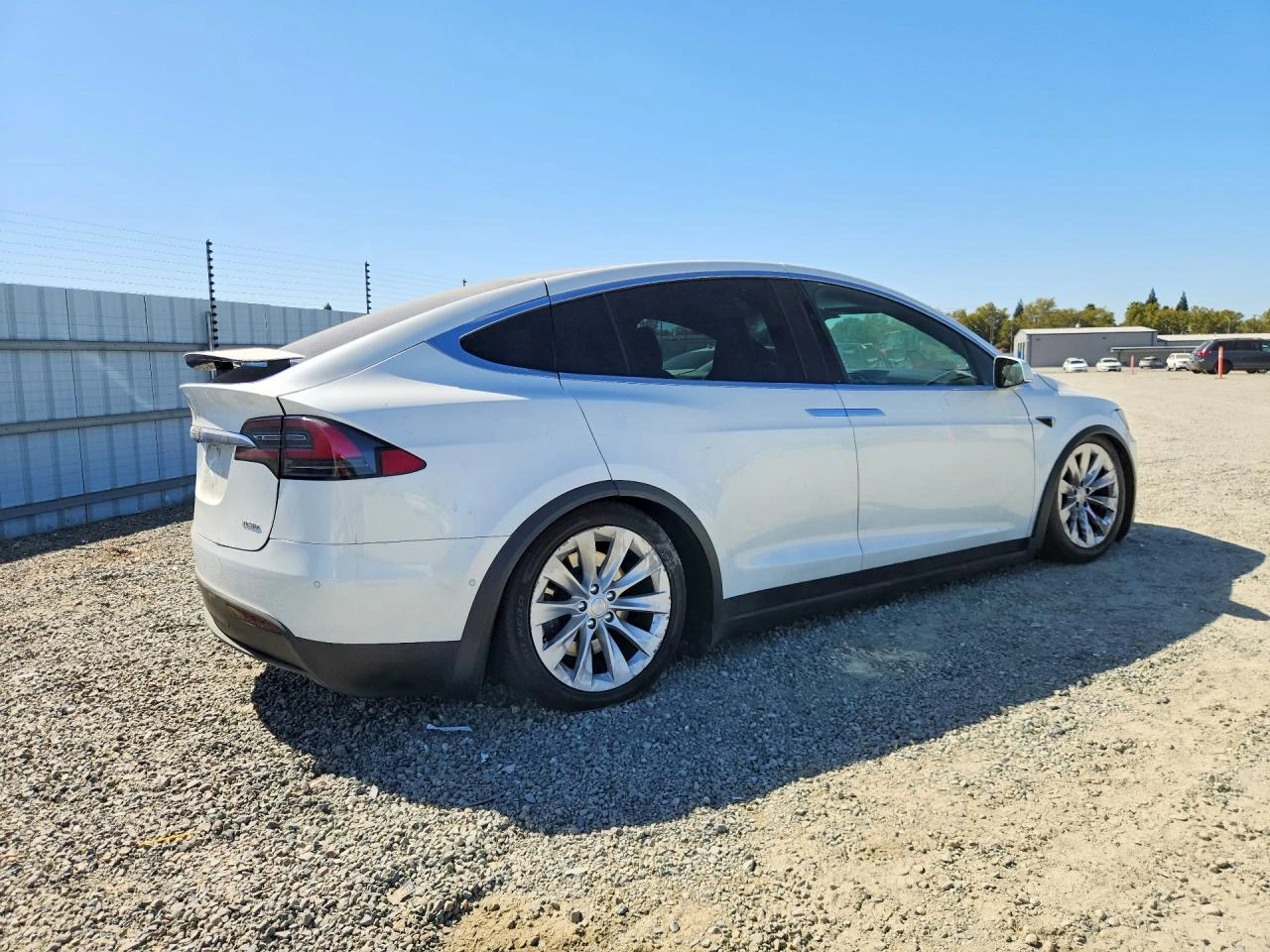 Tesla Model X, снимка 3 - Автомобили и джипове - 56525942