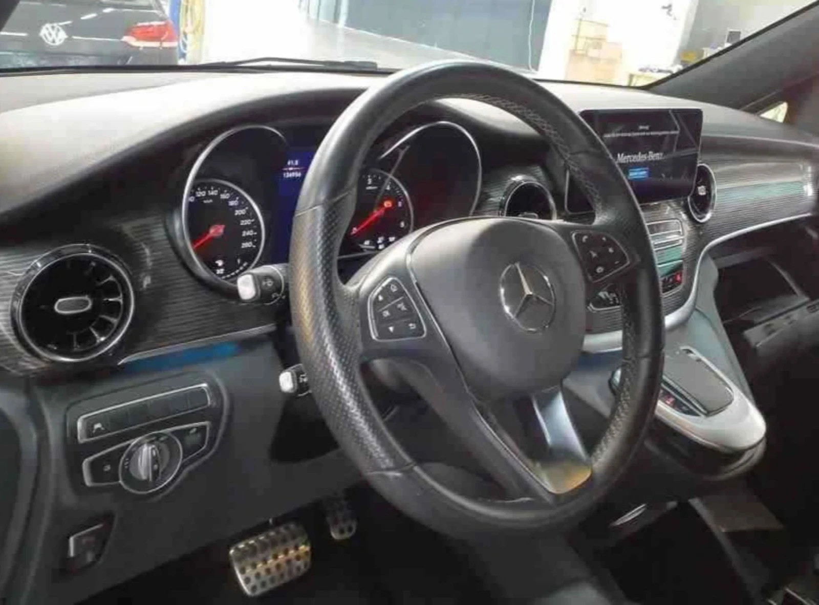 Mercedes-Benz V 220 d.AVANTGARDE.NAVI.LED. - изображение 9
