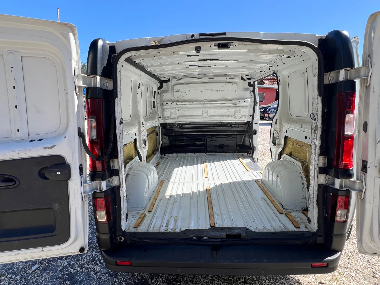 Renault Trafic 1, 6dci 120к.с клима, снимка 17 - Бусове и автобуси - 54134771