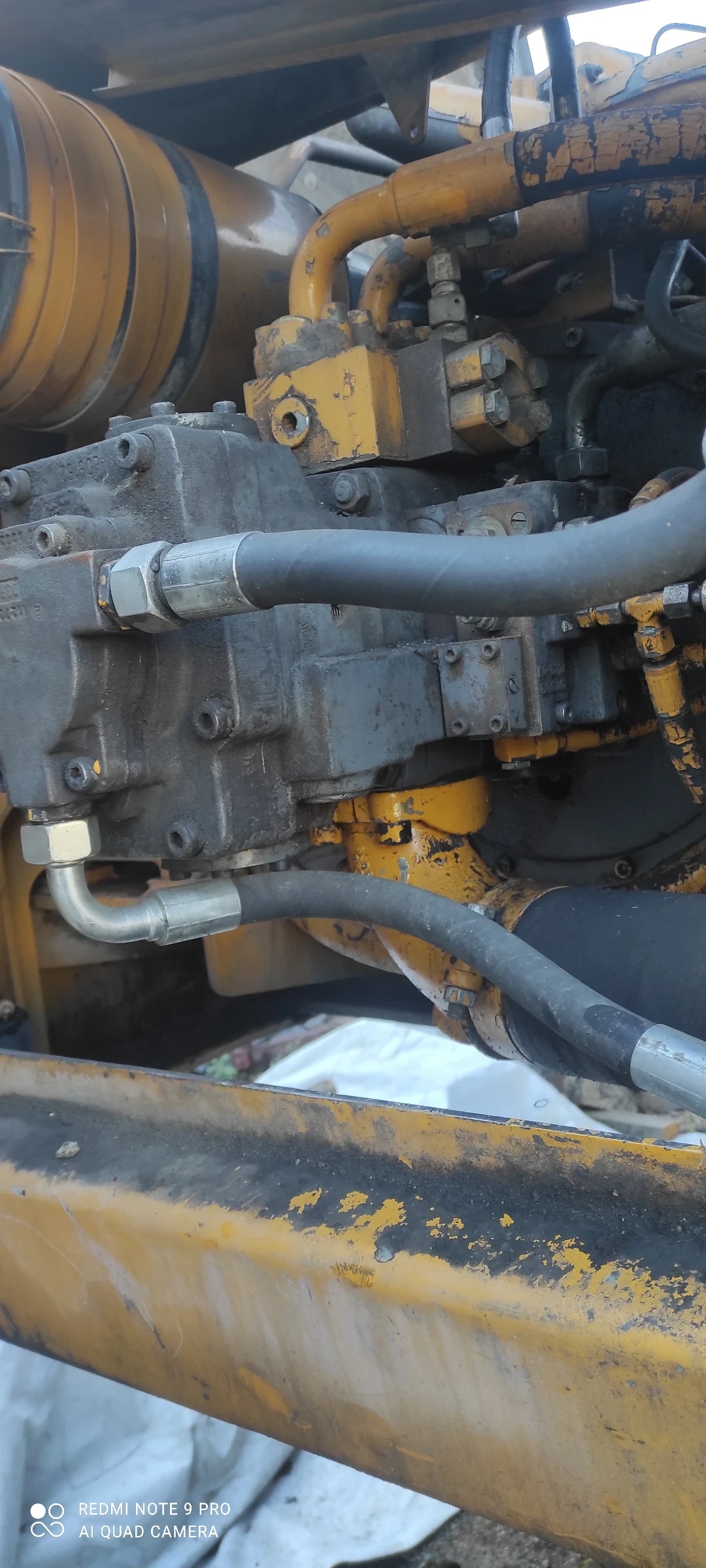 Багер Liebherr R914 - изображение 9