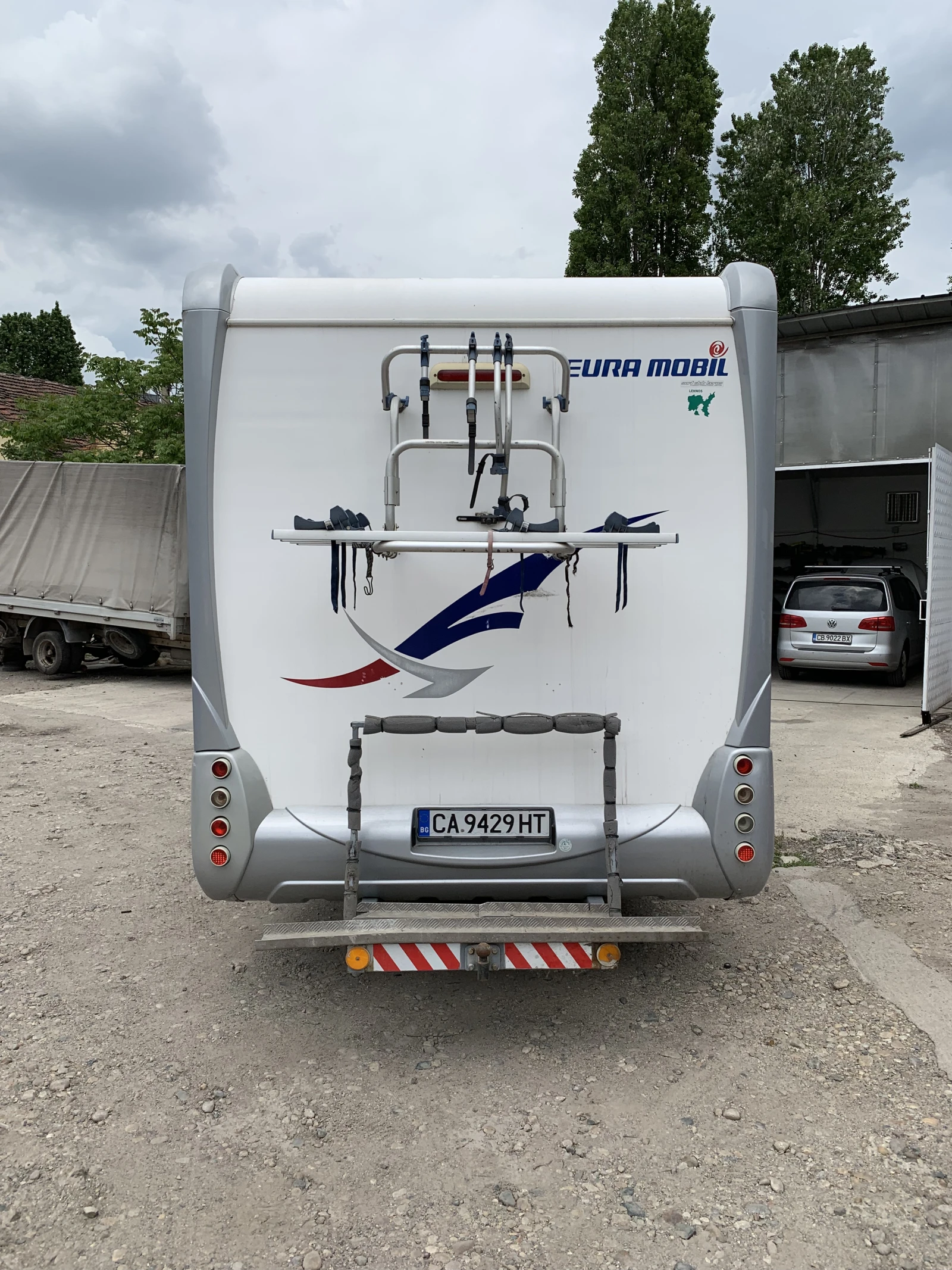 Кемпер Euramobil 660 HB, снимка 7 - Каравани и кемпери - 53944159