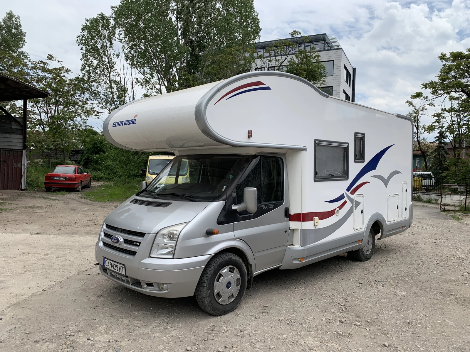 Кемпер Euramobil 660 HB