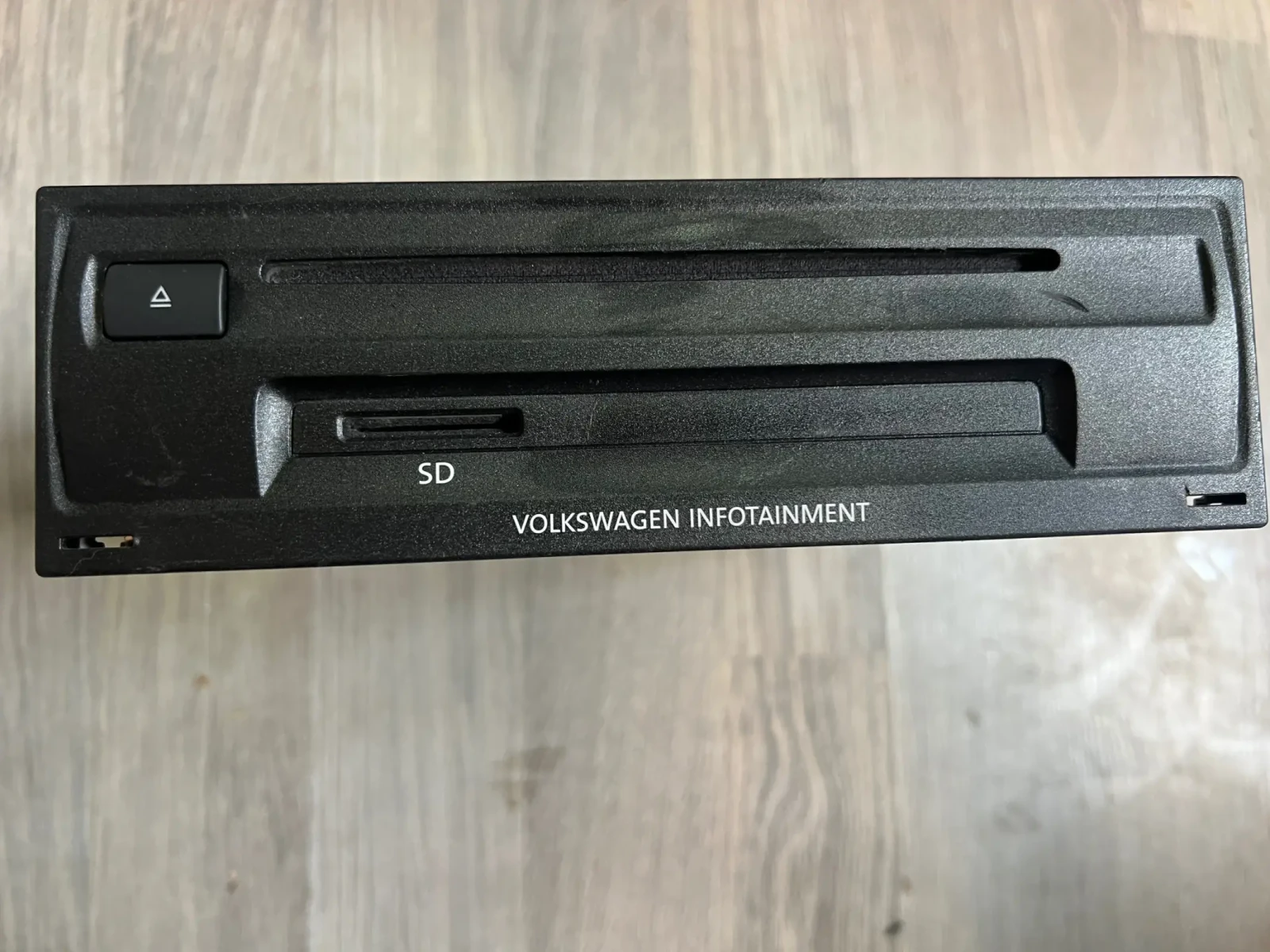 3Q0035819A ����� ��������� VW PASSAT B8   3Q0 035 819 A Delphi 28486235 | Mobile.bg � ����������� 1