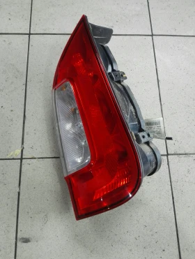 Стоп десен Шкода Ситигоу (vw up), снимка 1 - Части - 49050587