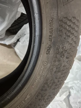 Гуми Зимни 225/60R18, снимка 3