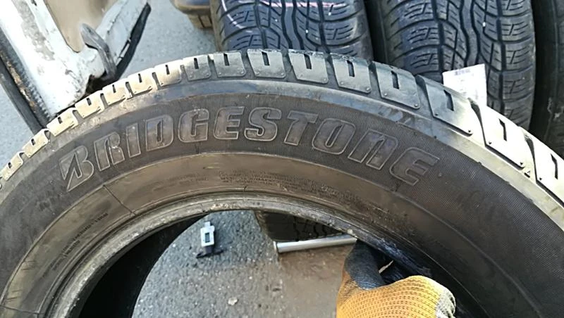 Гуми Летни 235/60R16, снимка 6 - Гуми и джанти - 25600369