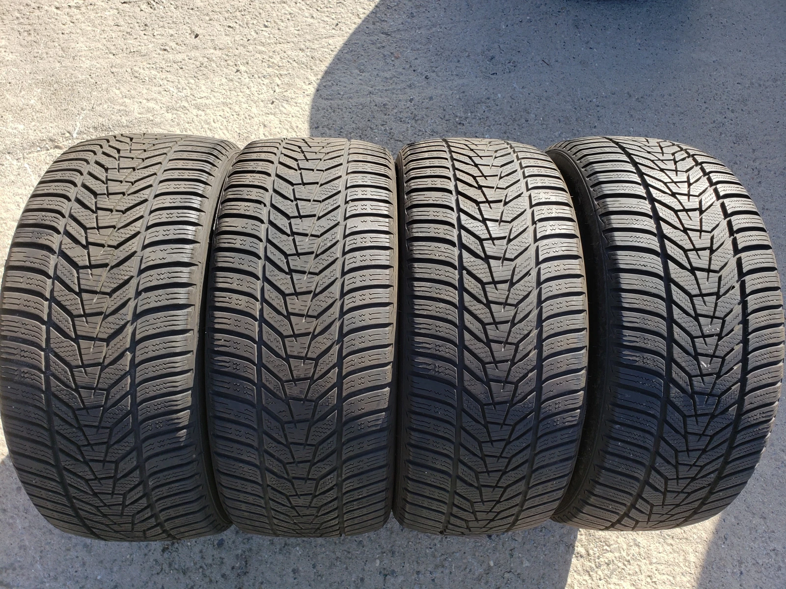 ���� 225/40R18 | Mobile.bg � ����������� 2
