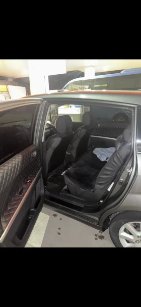 Toyota Corolla verso, снимка 9