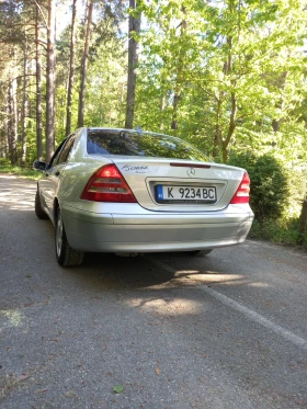 Mercedes-Benz C 180, снимка 4