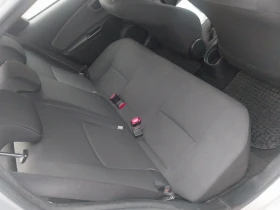Toyota Yaris - 6450 € - 79577398 10