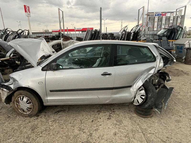 VW Polo 1.4 16v BKY, 1.0 AWY, снимка 8 - Автомобили и джипове - 16101700