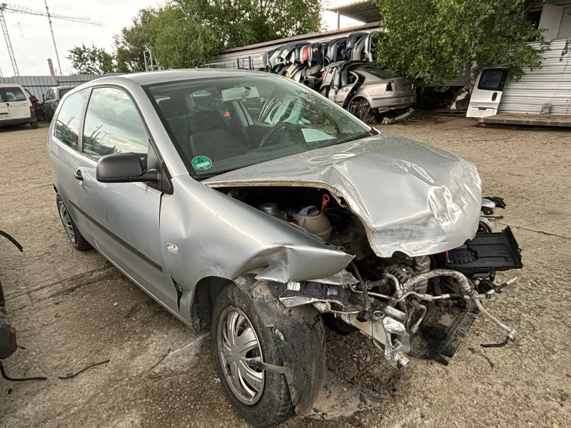 VW Polo 1.4 16v BKY, 1.0 AWY, снимка 6 - Автомобили и джипове - 16101700