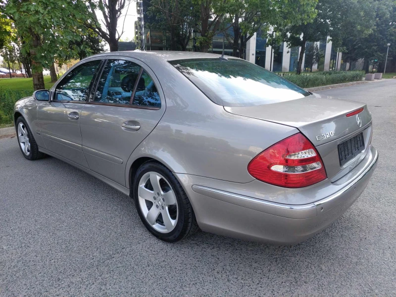 Mercedes-Benz E 320 CDI AVANTGARDE , снимка 5 - Автомобили и джипове - 47056443