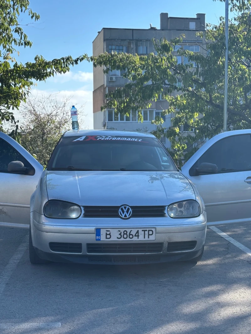 VW Golf, снимка 4 - Автомобили и джипове - 47386772