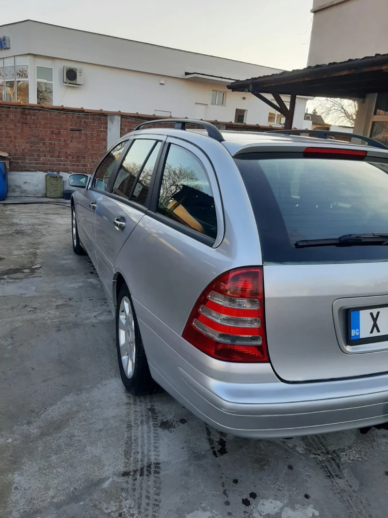 Mercedes-Benz C 200, снимка 8 - Автомобили и джипове - 48499604