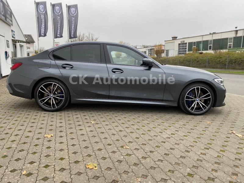 BMW 330 d x-Drive * M-Sport * Laser * HeadUp * 360 Камера, снимка 7 - Автомобили и джипове - 49261363