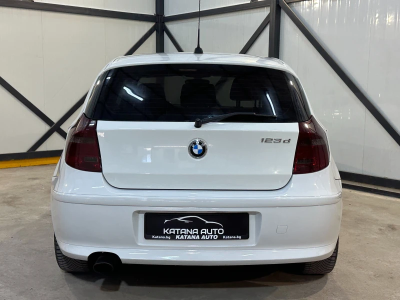 BMW 123 * 204 К.С.* ОБСЛУЖЕНА* РЕГИСТРИРАНА*  , снимка 6 - Автомобили и джипове - 51447840