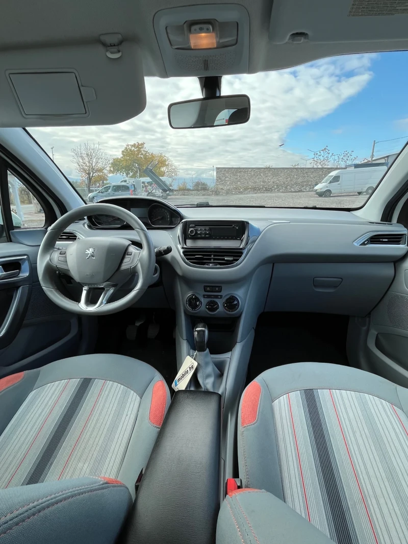 Peugeot 208 1.4 , снимка 9 - Автомобили и джипове - 52343644