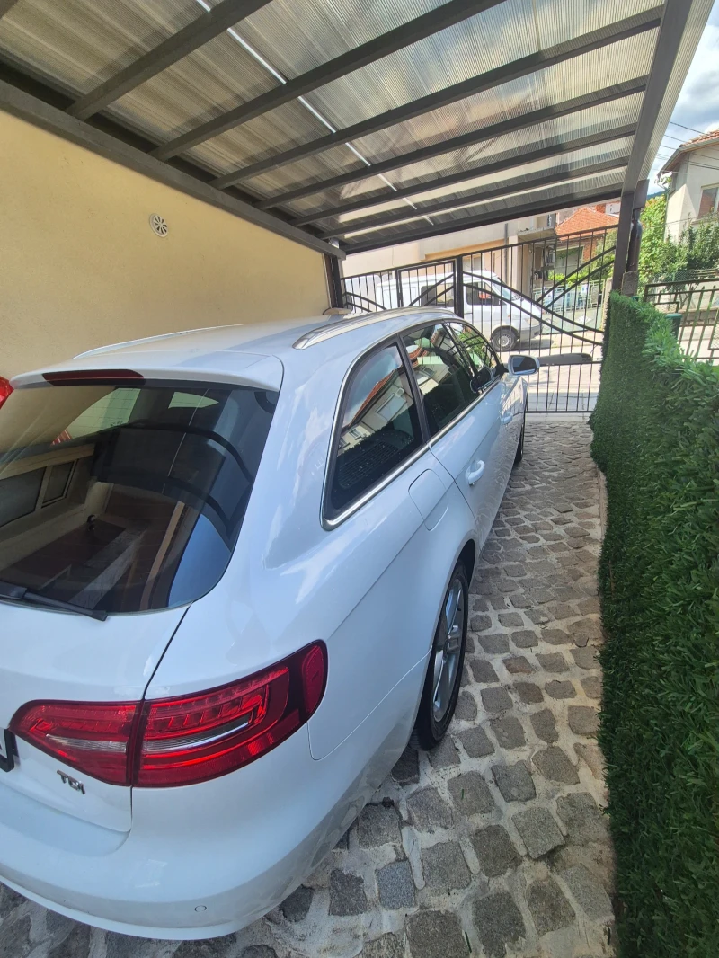 Audi A4 Авант, снимка 4 - Автомобили и джипове - 52552393