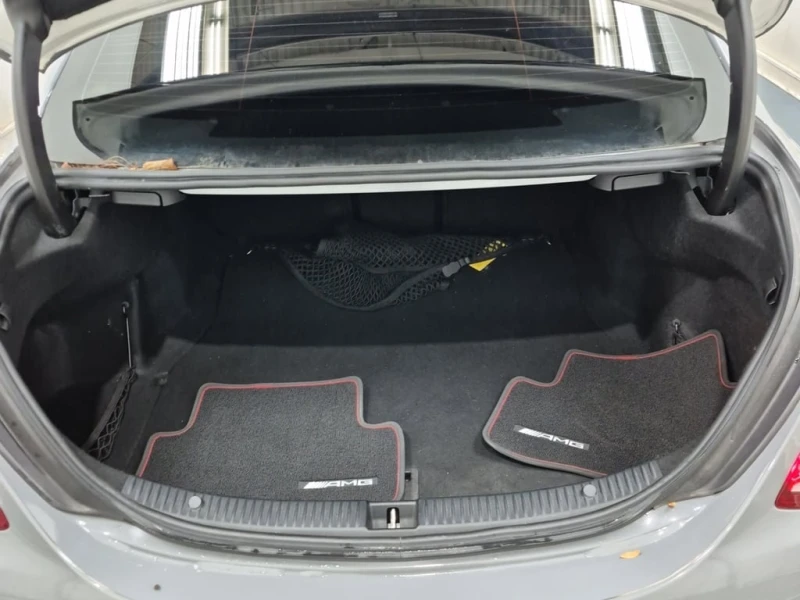 Mercedes-Benz C 63 AMG S  CARFAX, снимка 16 - Автомобили и джипове - 52565623