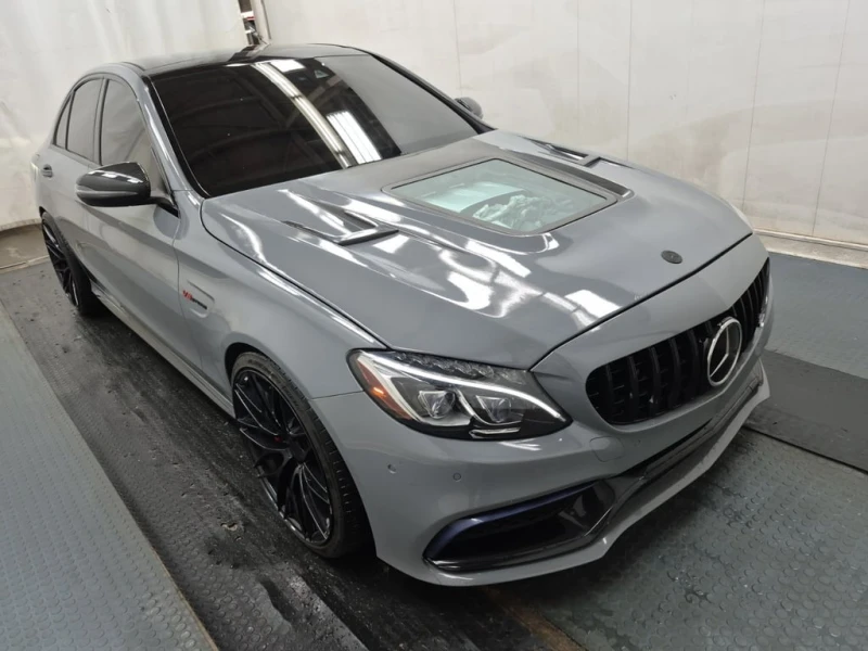 Mercedes-Benz C 63 AMG S  CARFAX, снимка 2 - Автомобили и джипове - 52565623