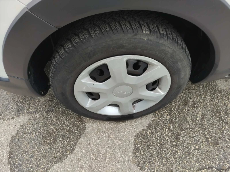 Dacia Dokker 1.5 DCI stepway , снимка 9 - Автомобили и джипове - 52598427