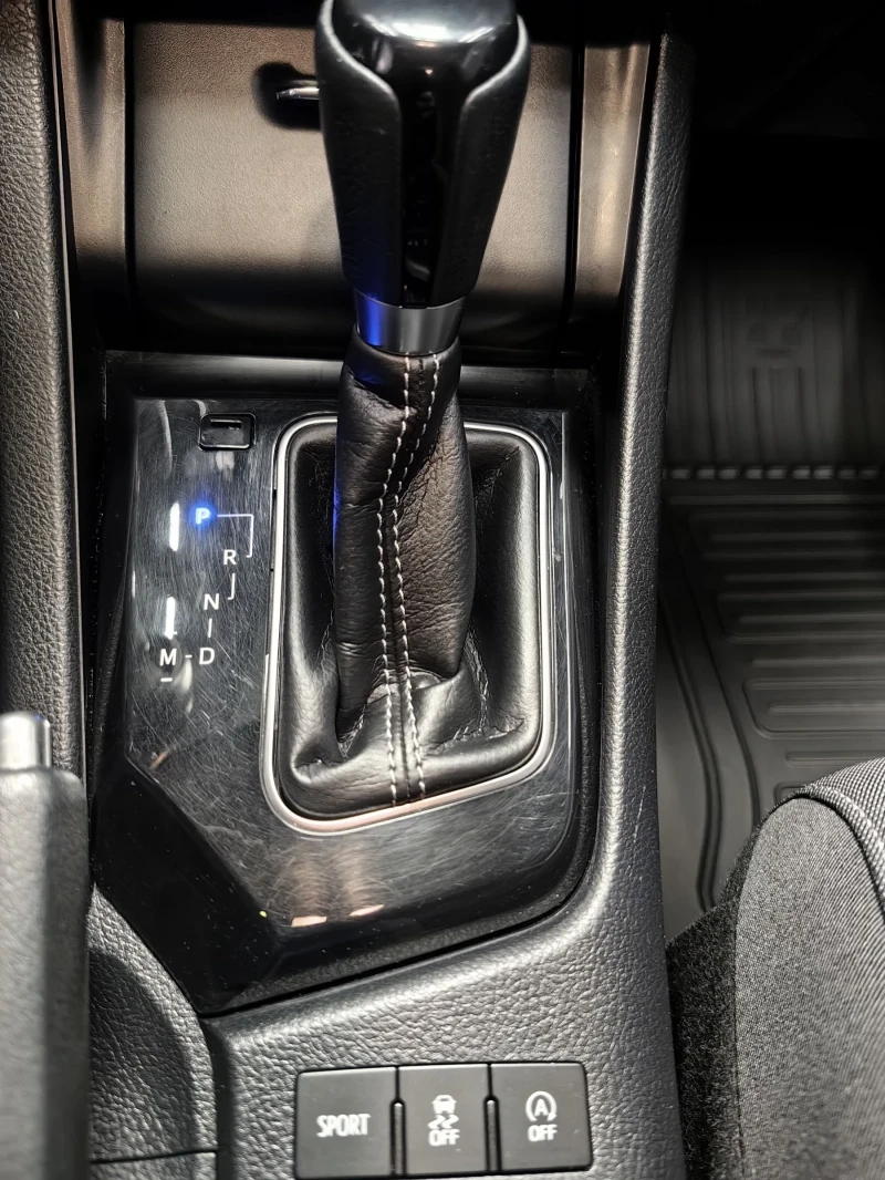 Toyota Auris 1.2* 116PS* FACE* GERMANY* AVTOMAT* 40000KM* , снимка 7 - Автомобили и джипове - 53381543