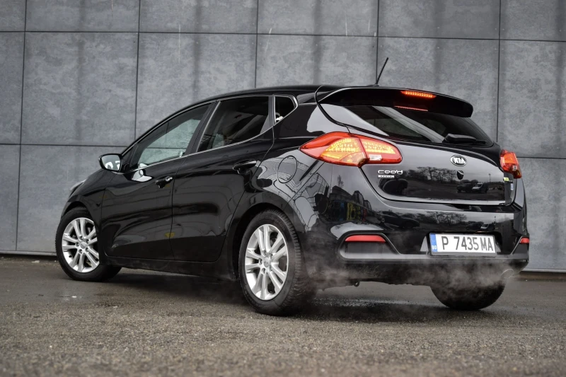Kia Ceed 1.6, снимка 7 - Автомобили и джипове - 53415472