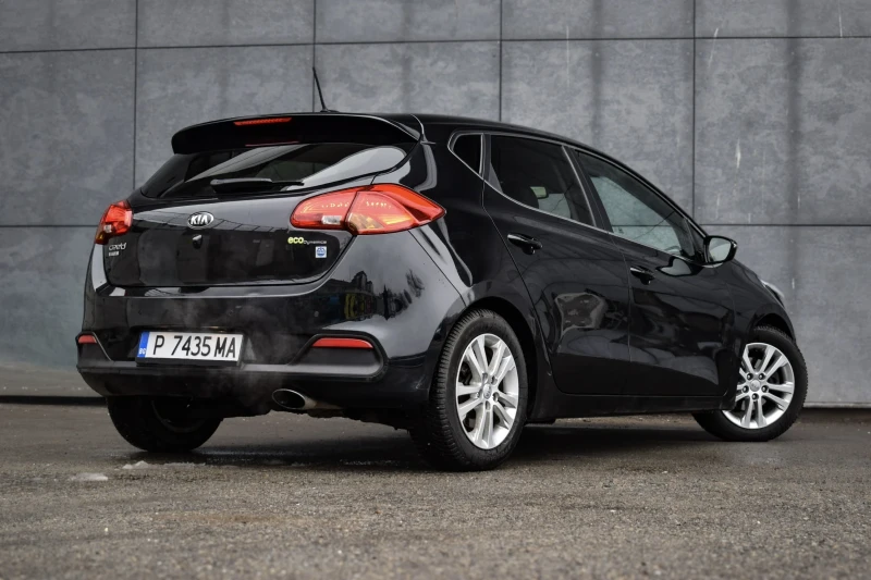 Kia Ceed 1.6, снимка 5 - Автомобили и джипове - 53415472