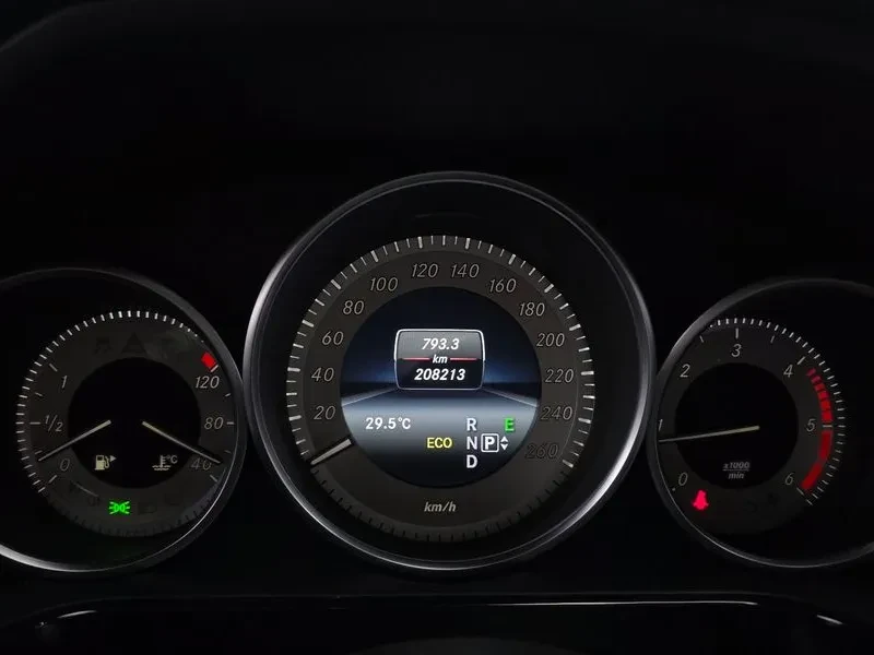 Mercedes-Benz E 220 CDI Avantgarde | Mobile.bg   8