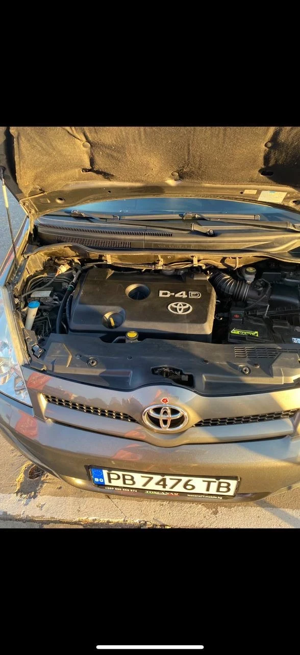 Toyota Corolla verso, снимка 6 - Автомобили и джипове - 54140643