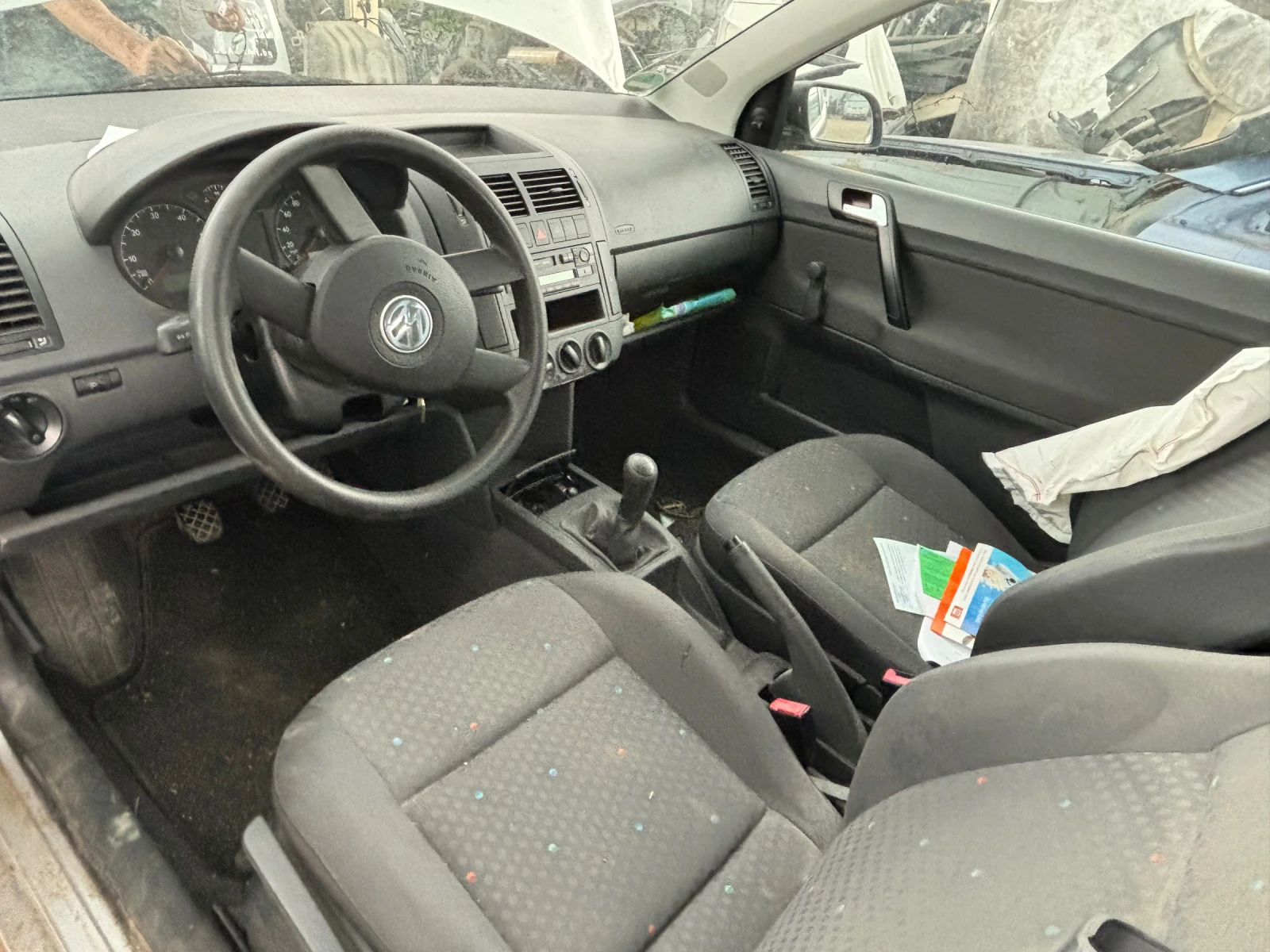 VW Polo 1.4 16v BKY, 1.0 AWY - изображение 9